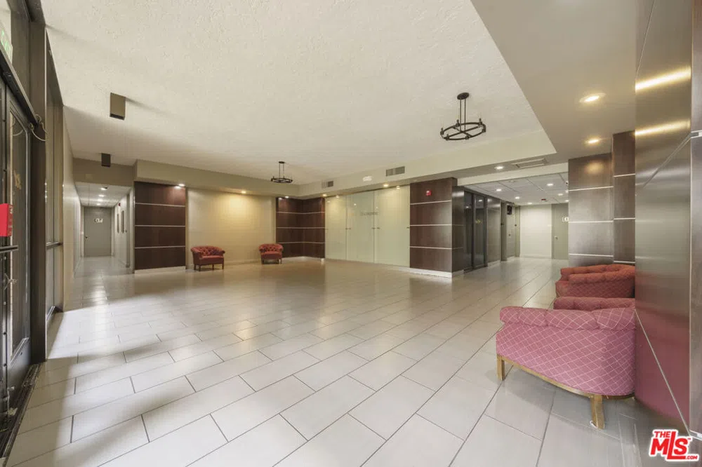 4477 Wilshire Boulevard #306 Los Angeles, CA 90010