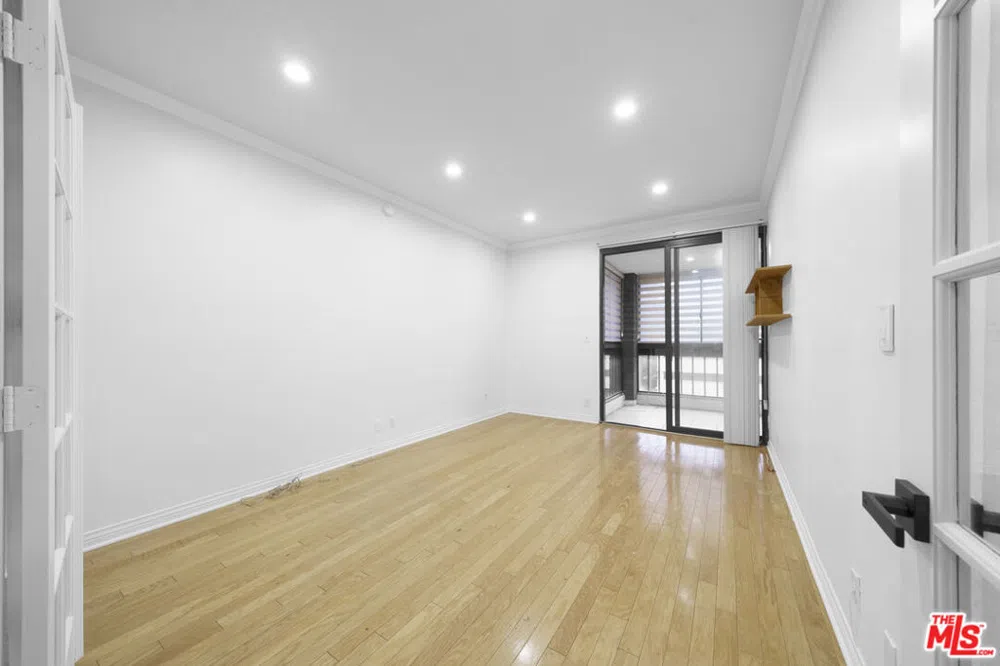 4477 Wilshire Boulevard #306 Los Angeles, CA 90010