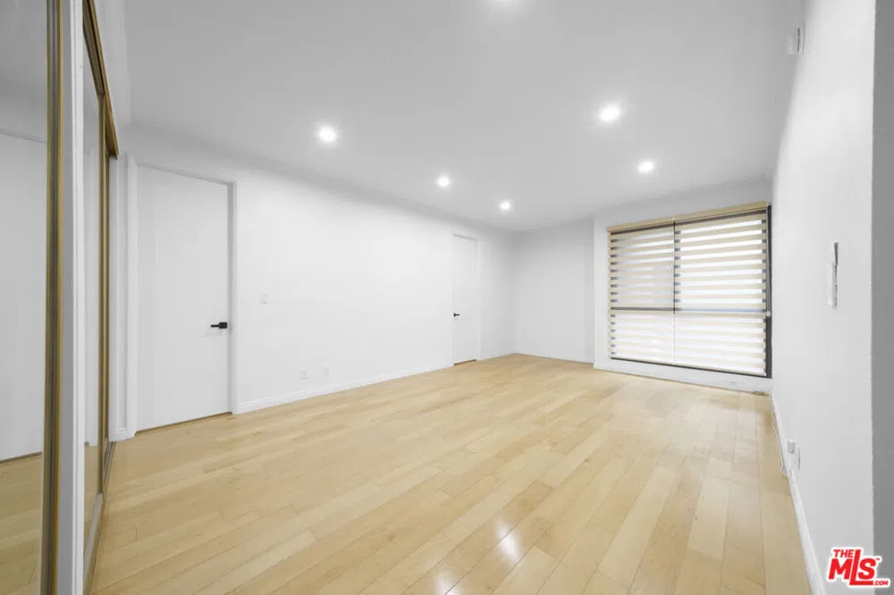 4477 Wilshire Boulevard #306 Los Angeles, CA 90010