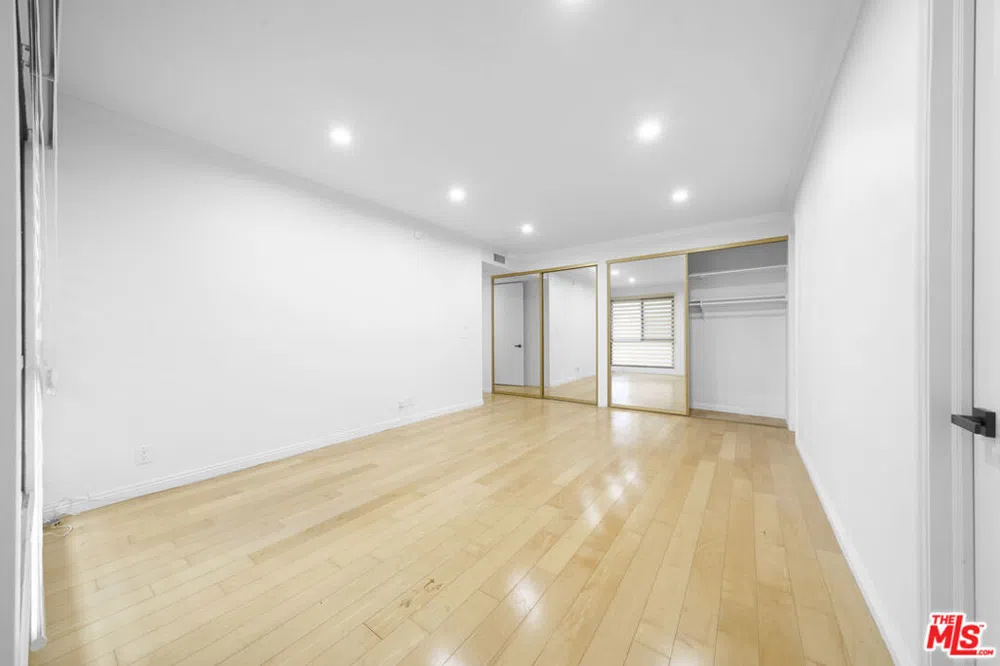 4477 Wilshire Boulevard #306 Los Angeles, CA 90010