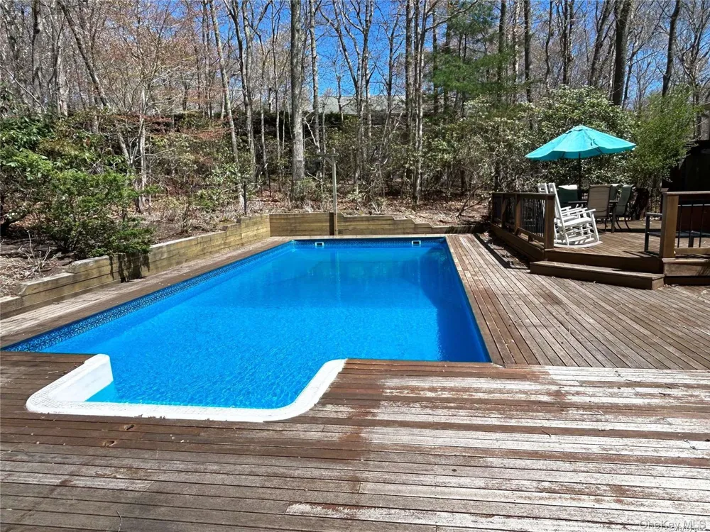 112 Laurel Valley Drive Sag Harbor, NY 11963