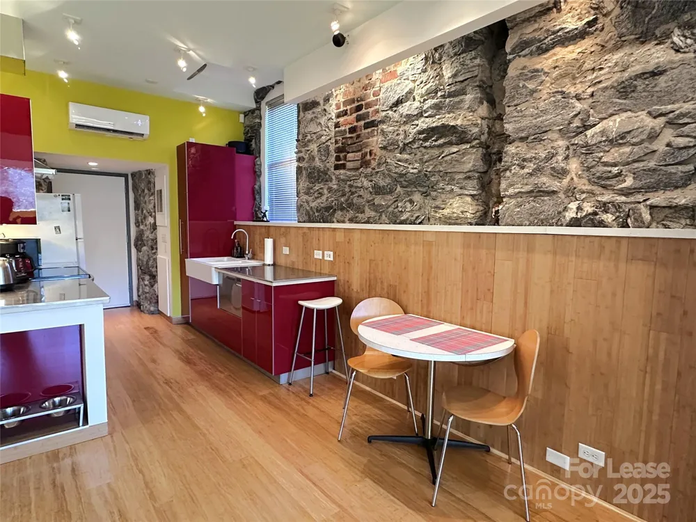 130C Biltmore Avenue Asheville, NC 28801