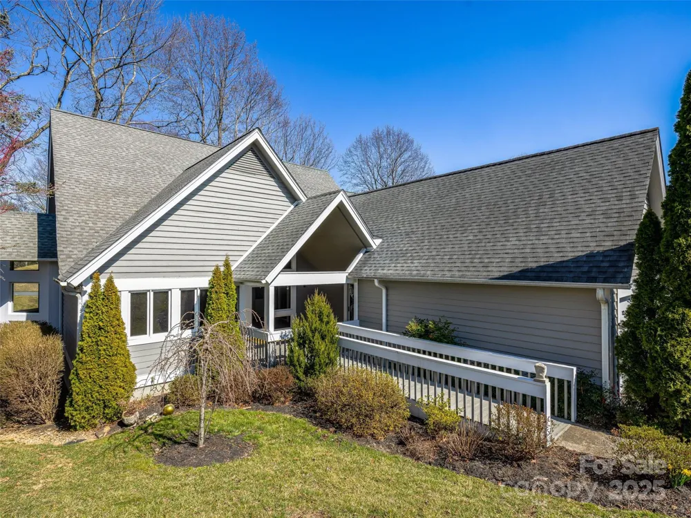 140 Overlook Drive Flat Rock, NC 28731