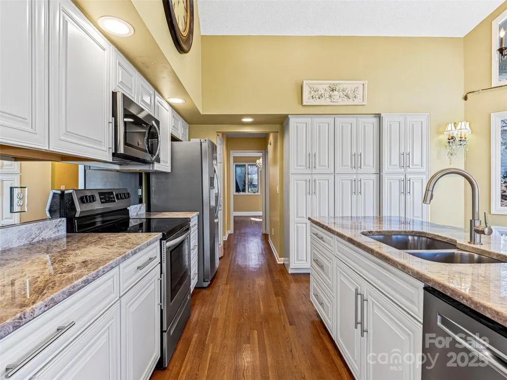 140 Overlook Drive Flat Rock, NC 28731