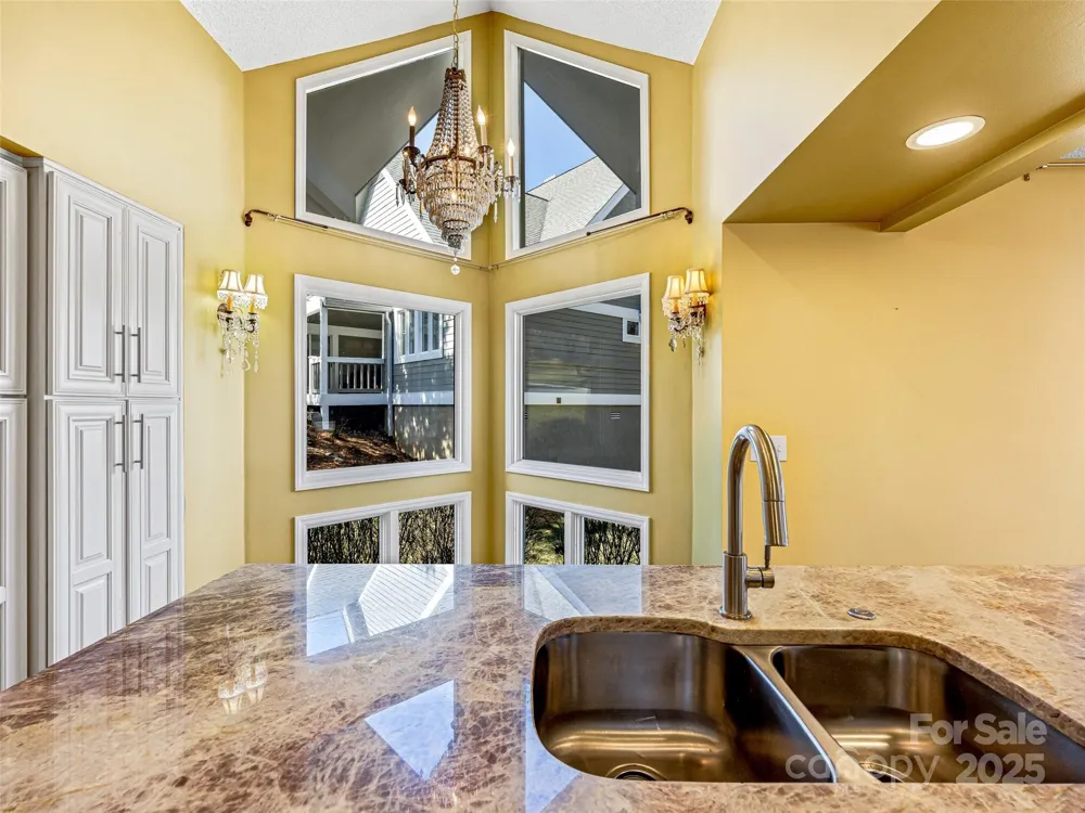 140 Overlook Drive Flat Rock, NC 28731