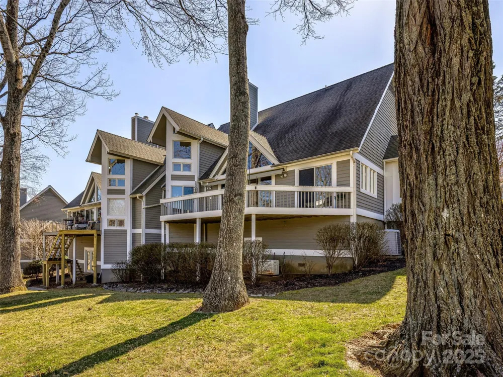 140 Overlook Drive Flat Rock, NC 28731