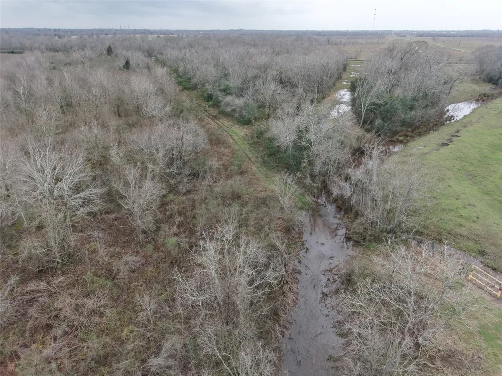 Cr-128 Alvin, TX 77511
