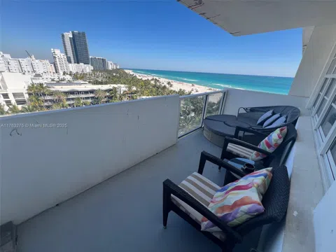 100 Lincoln Rd #945