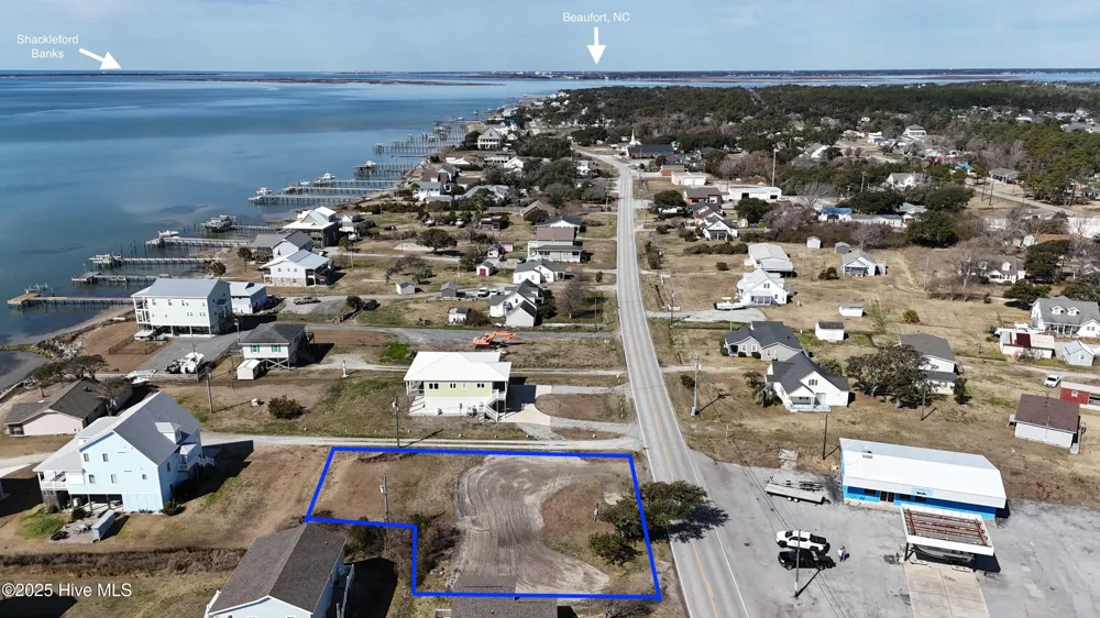 908 & 922 Island Road Harkers Island, NC 28531