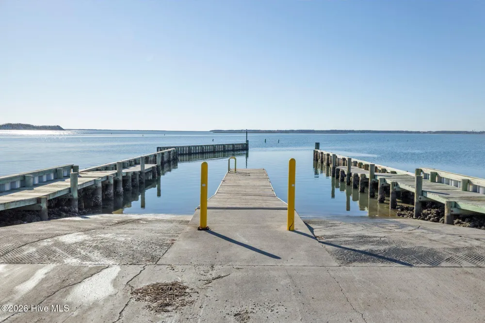 908 & 922 Island Road Harkers Island, NC 28531
