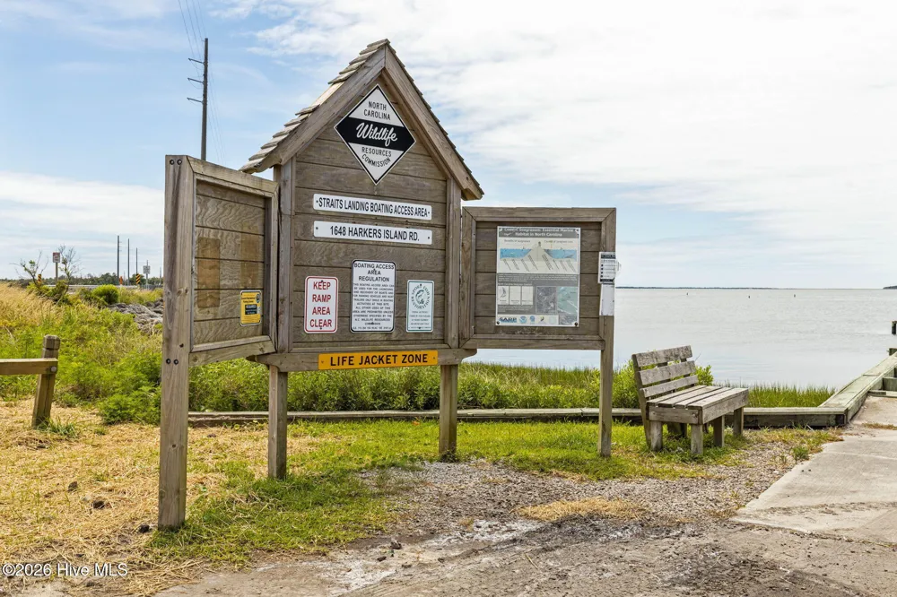 908 & 922 Island Road Harkers Island, NC 28531