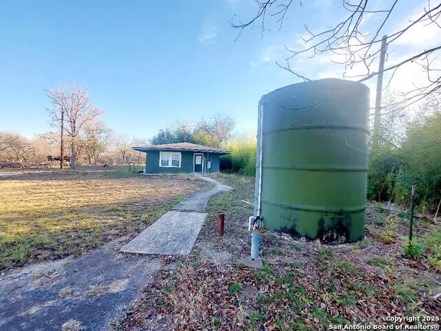 6051 BABCOCK RD San Antonio, TX 78240