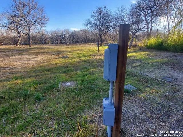 6051 BABCOCK RD San Antonio, TX 78240