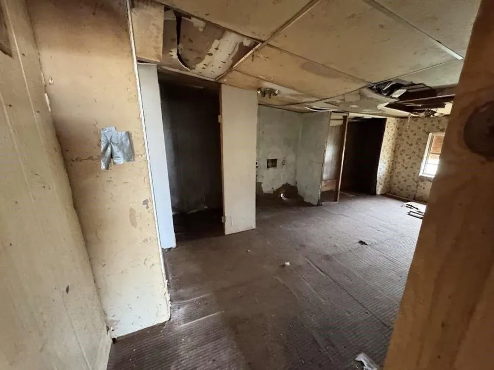 610 W Garrison Avenue Electra, TX 76360