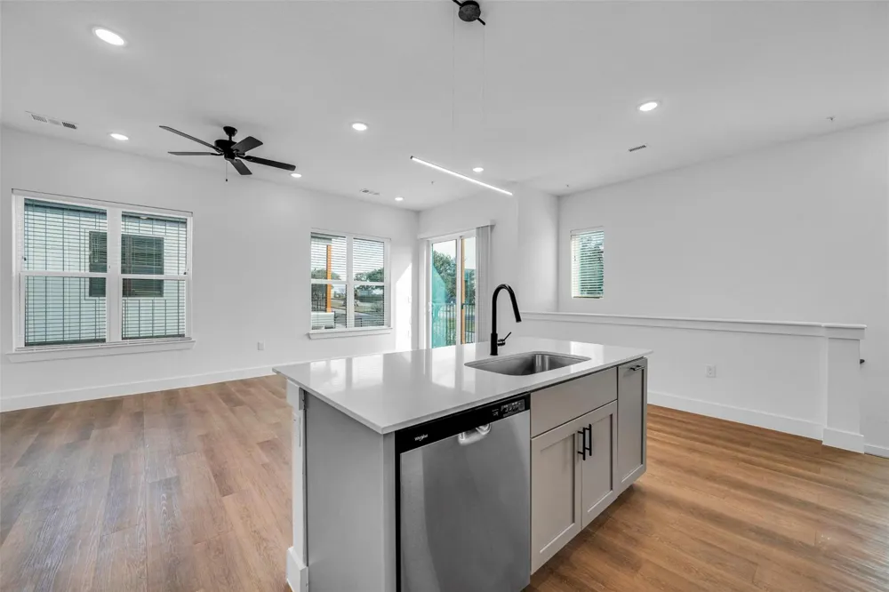 1601 Mustang Drive Marble Falls, TX 78654