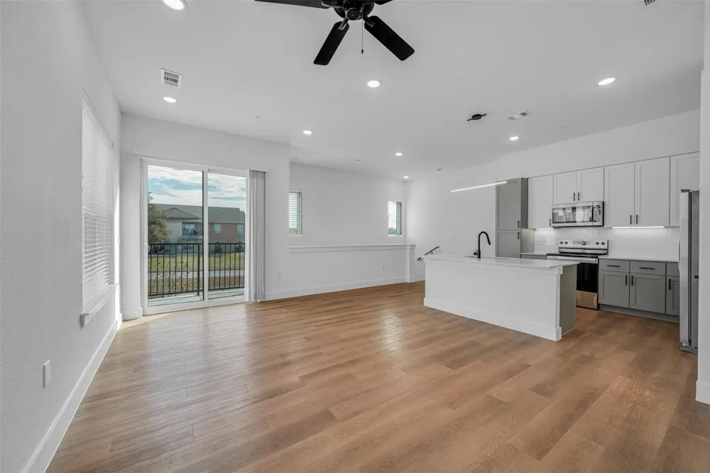 1601 Mustang Drive Marble Falls, TX 78654