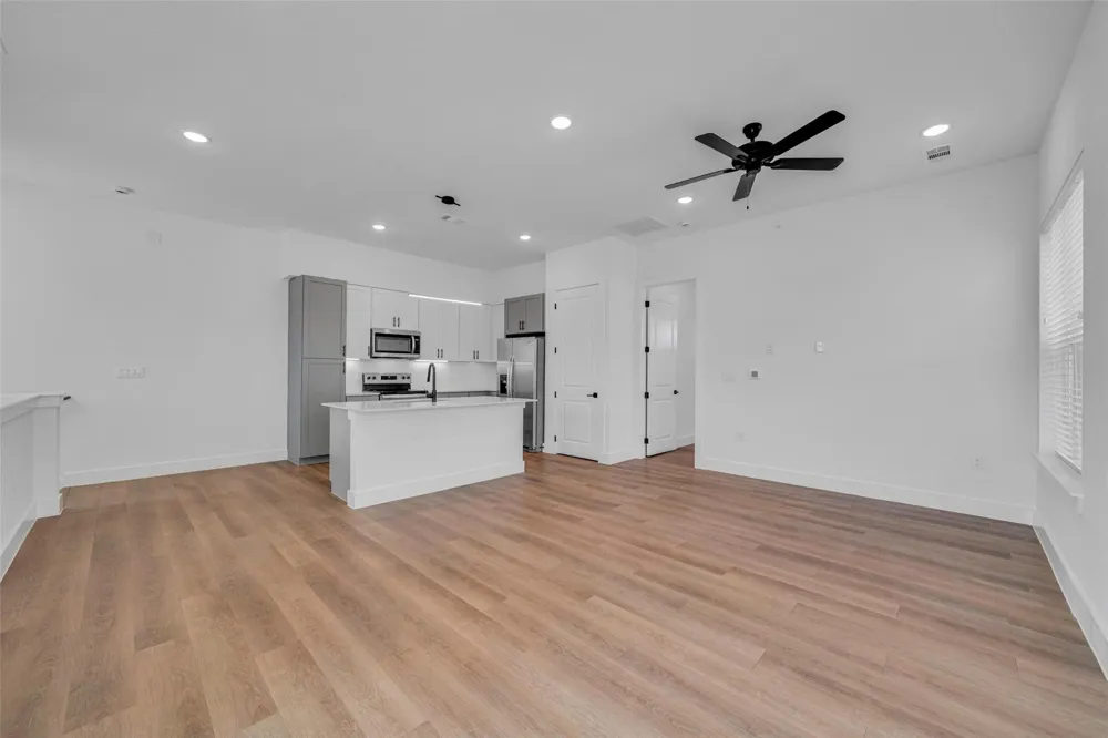 1601 Mustang Drive Marble Falls, TX 78654