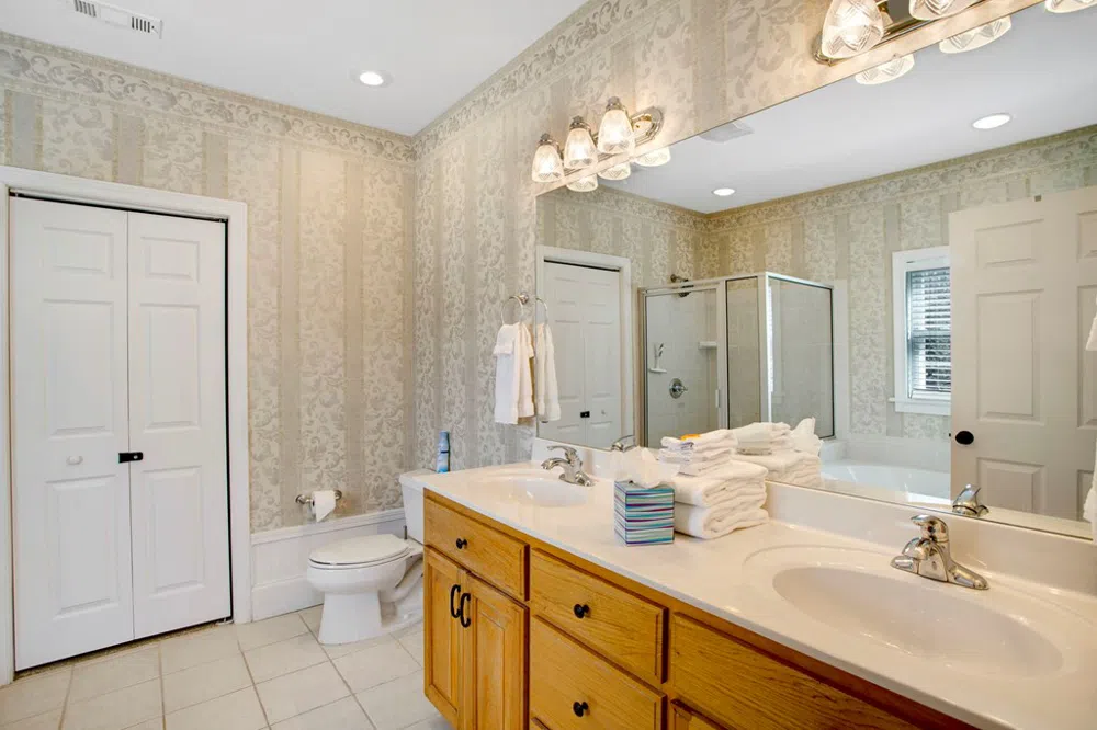1725 Watercrest Way D Young Harris, GA 30582