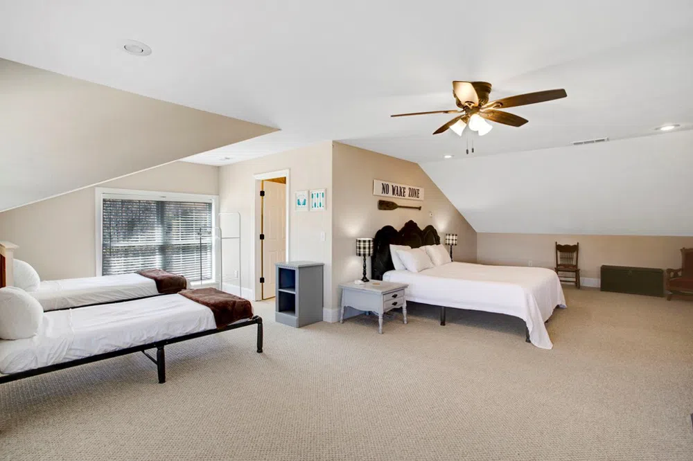 1725 Watercrest Way D Young Harris, GA 30582