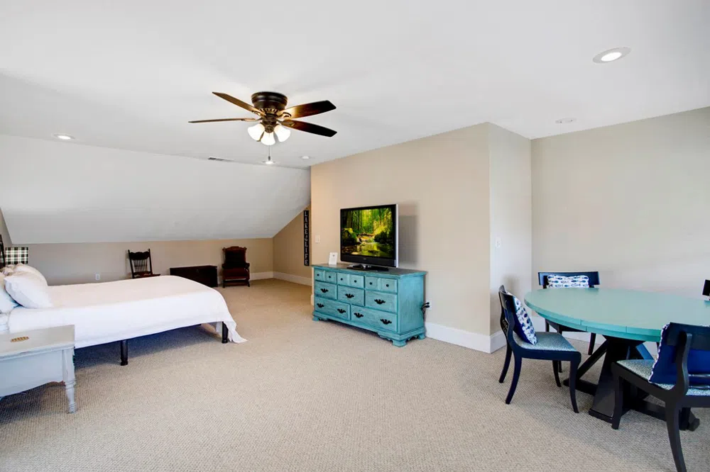 1725 Watercrest Way D Young Harris, GA 30582