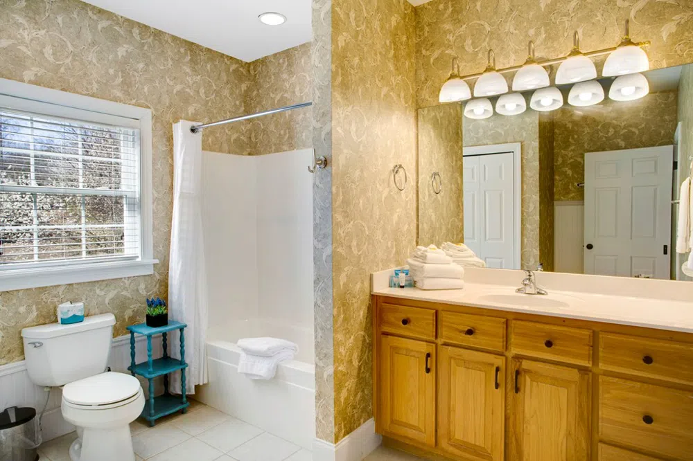1725 Watercrest Way D Young Harris, GA 30582