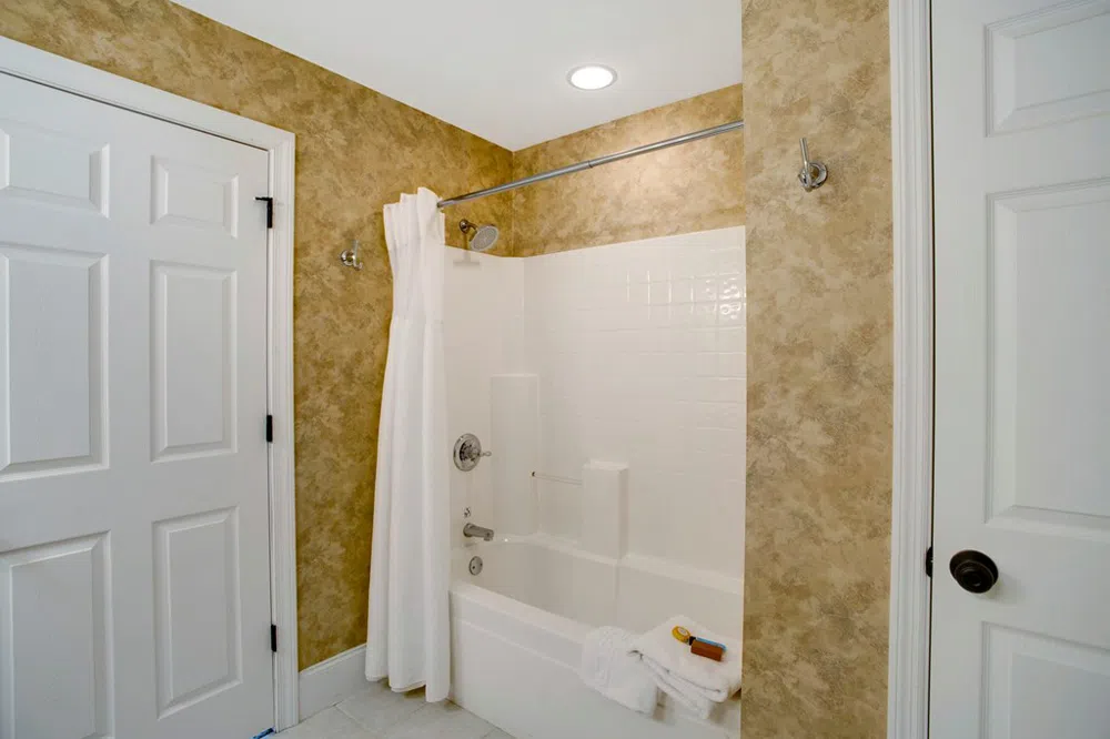 1725 Watercrest Way D Young Harris, GA 30582