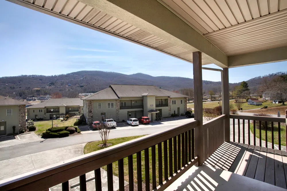 1725 Watercrest Way D Young Harris, GA 30582