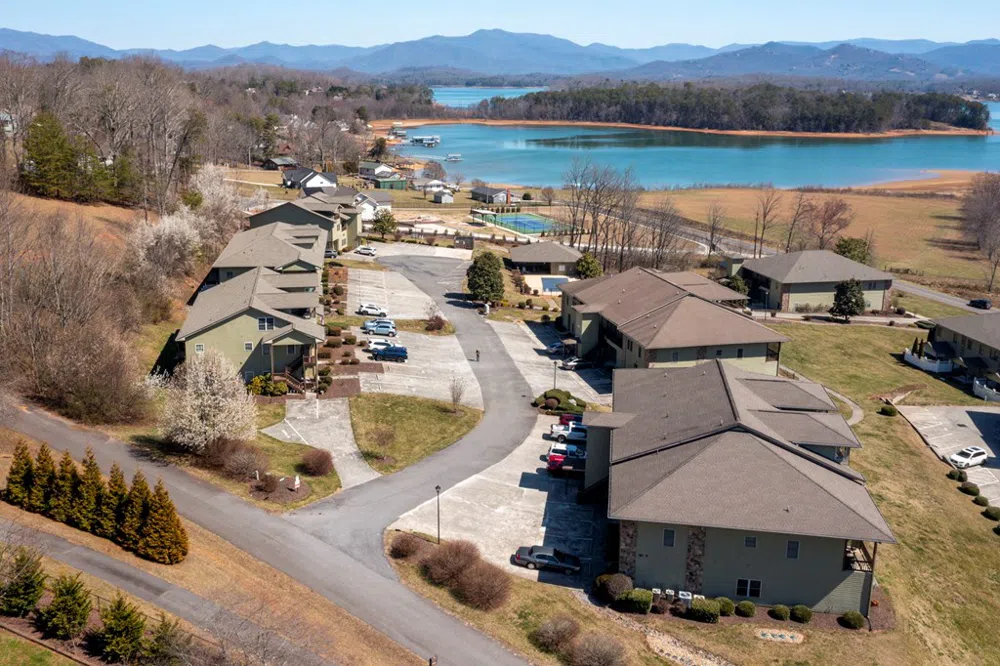 1725 Watercrest Way D Young Harris, GA 30582