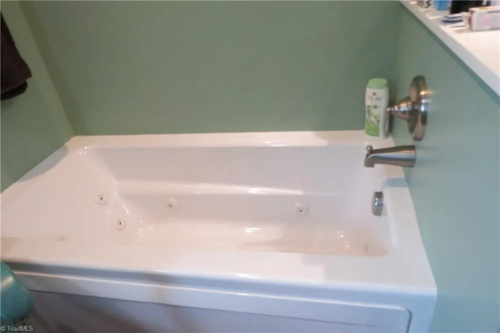 210 Gunters Hill Road Boomer, NC 28606