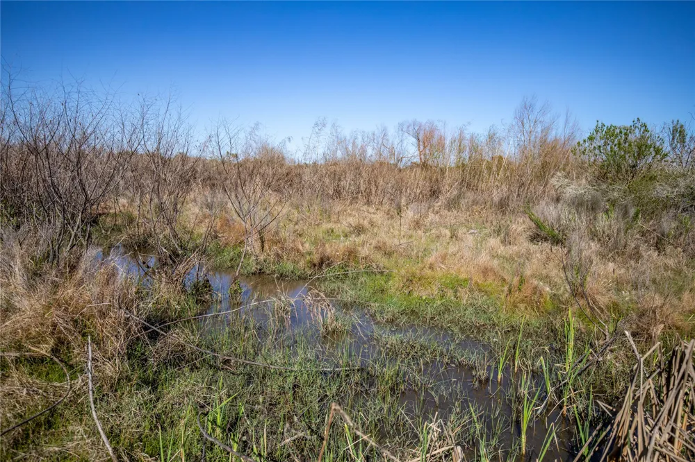 6498 Hwy 35 Rockport, TX 78382