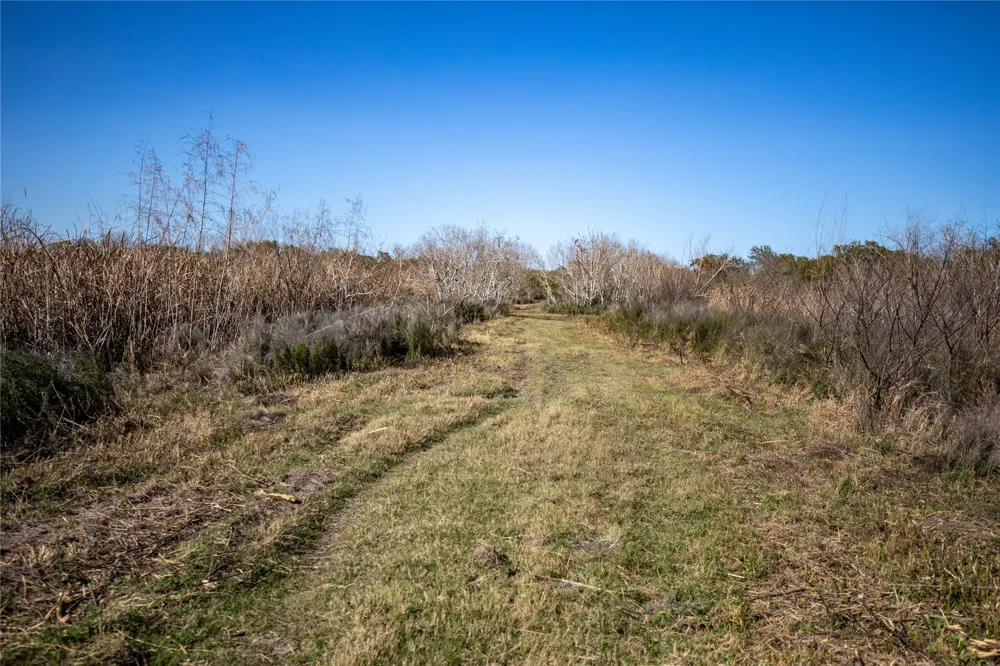 6498 Hwy 35 Rockport, TX 78382