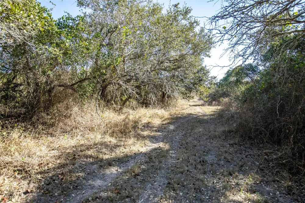 6498 Hwy 35 Rockport, TX 78382