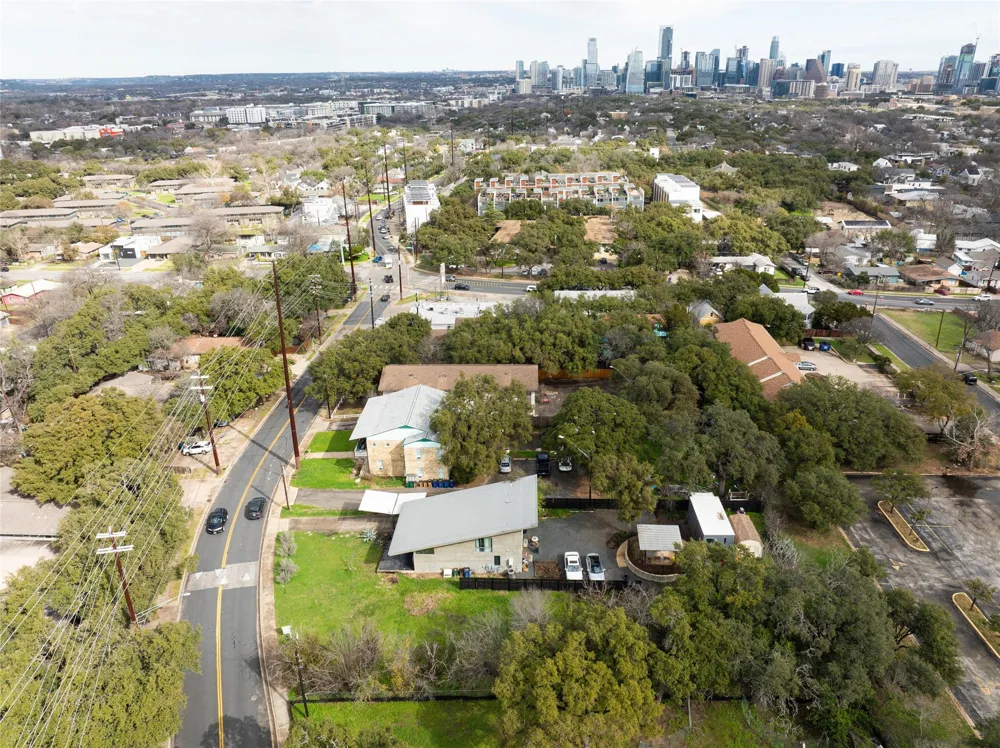 2421 S 5th Street Austin, TX 78704