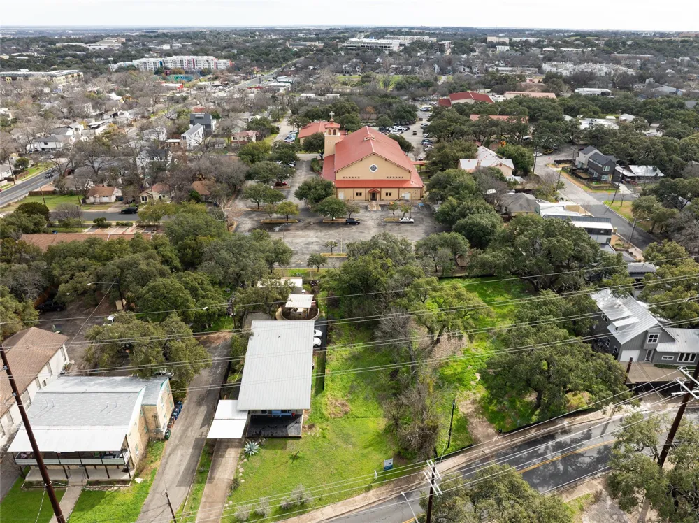 2421 S 5th Street Austin, TX 78704