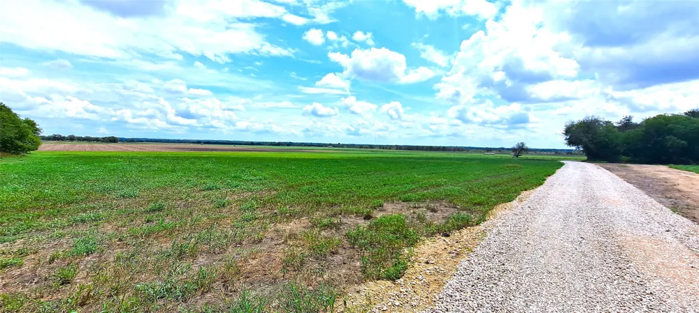 3135 CR 432 ROAD Thorndale, TX 76577