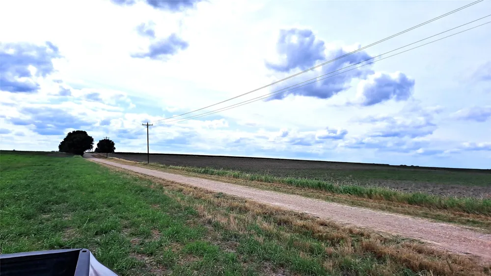 3135 CR 432 ROAD Thorndale, TX 76577