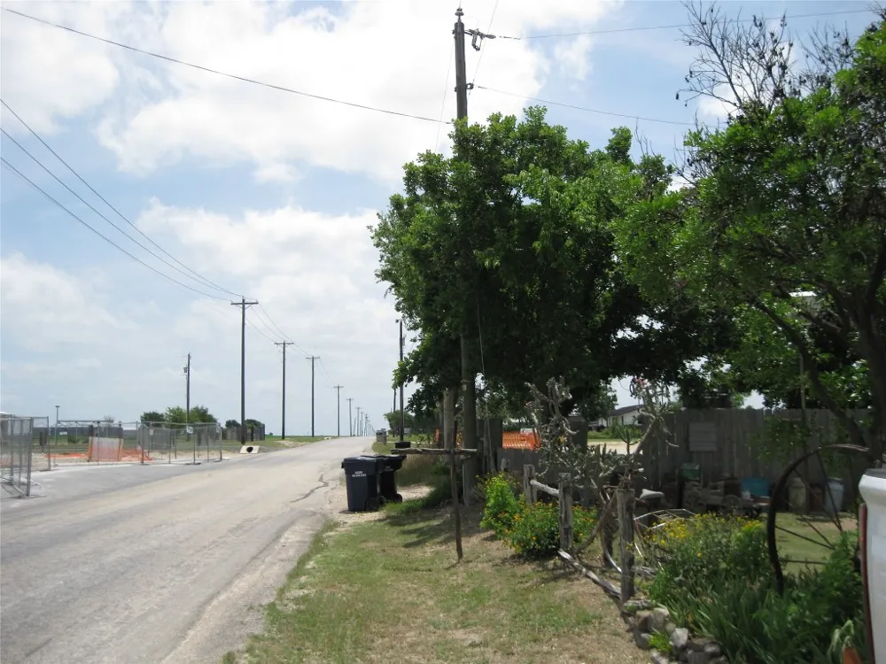 County Road 133 Hutto, TX 78634