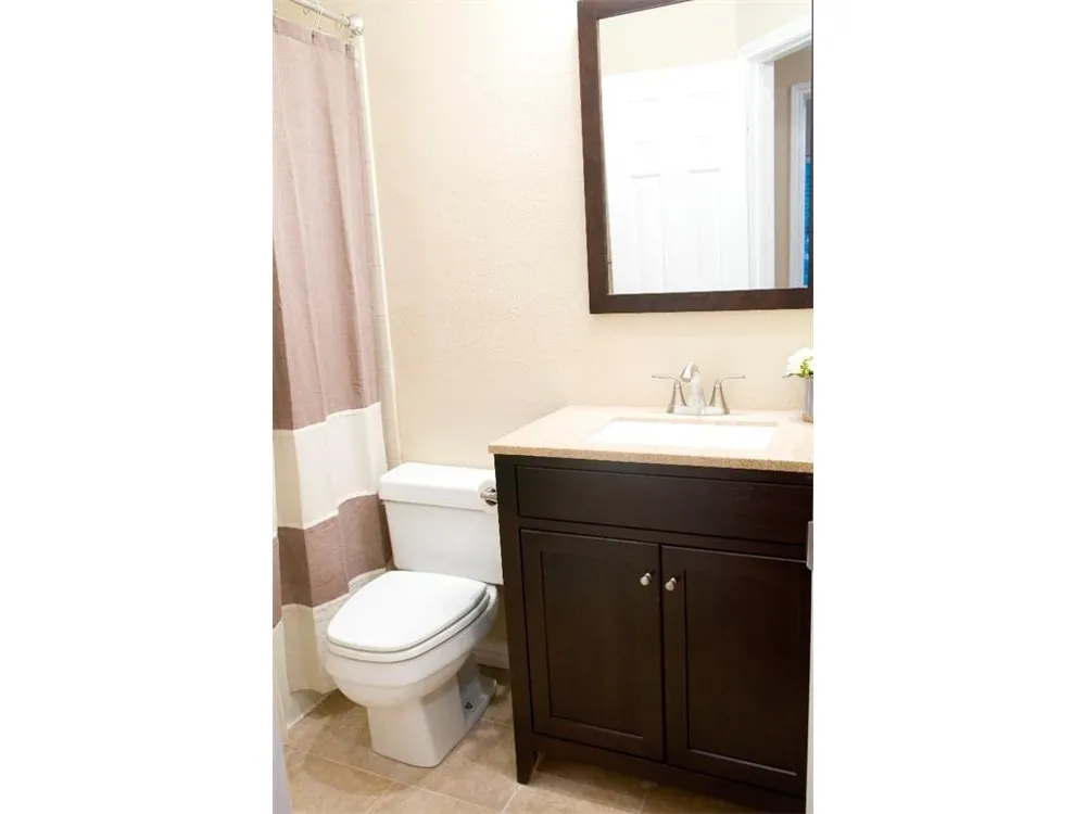 915 W 22 1/2 STREET #103 Austin, TX 78705