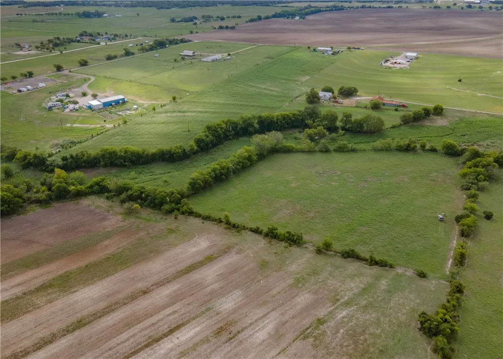 2201 County Road 311 Jarrell, TX 76537