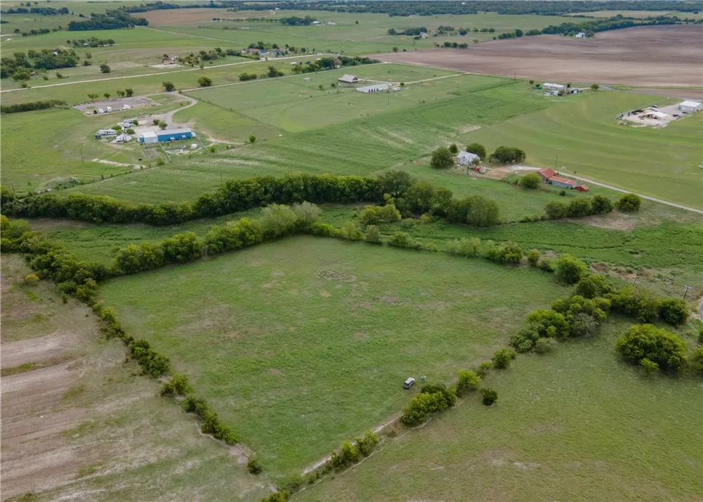 2201 County Road 311 Jarrell, TX 76537