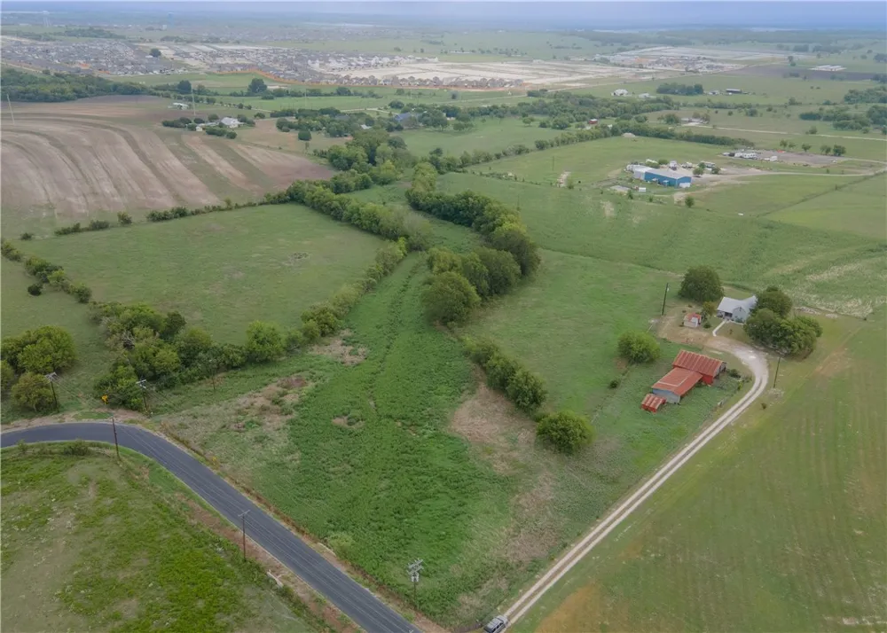 2201 County Road 311 Jarrell, TX 76537
