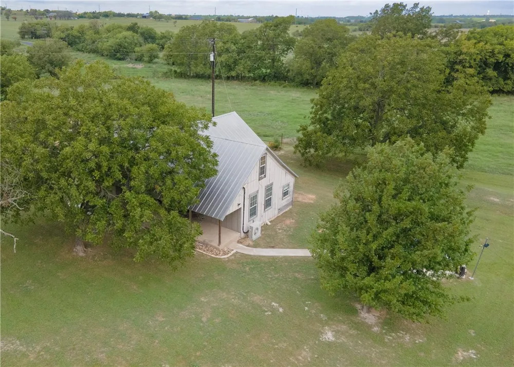 2201 County Road 311 Jarrell, TX 76537