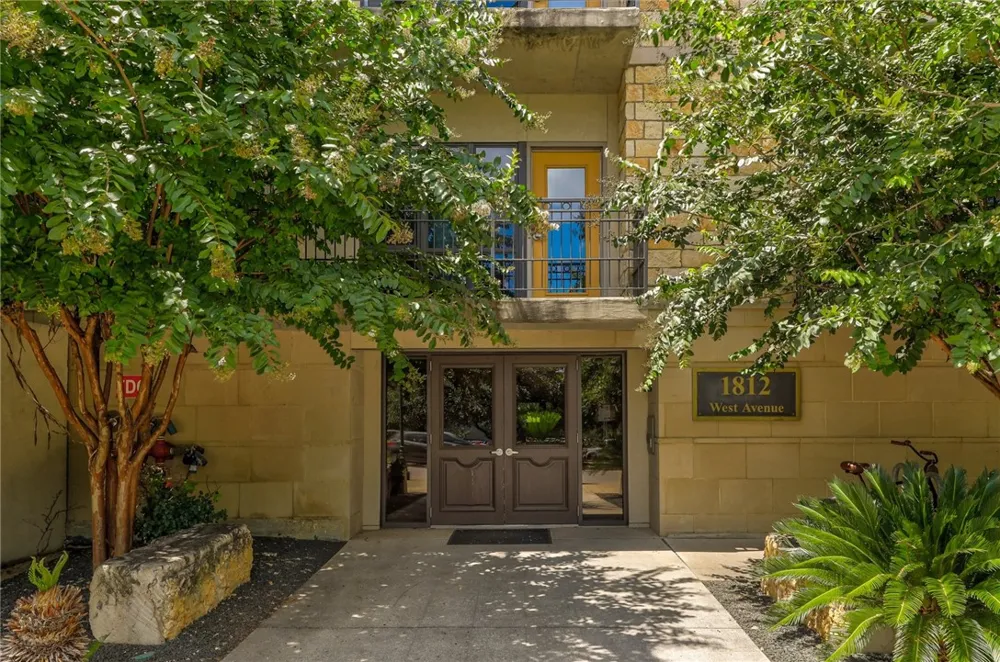 1812 West Avenue #501 Austin, TX 78701
