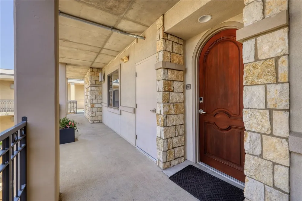 1812 West Avenue #501 Austin, TX 78701