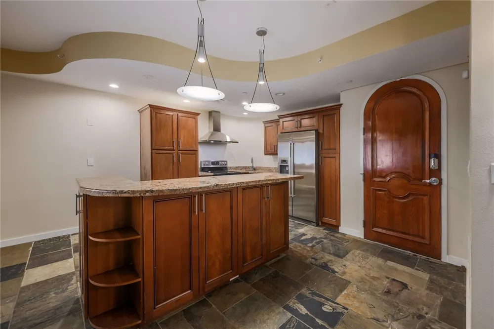 1812 West Avenue #501 Austin, TX 78701