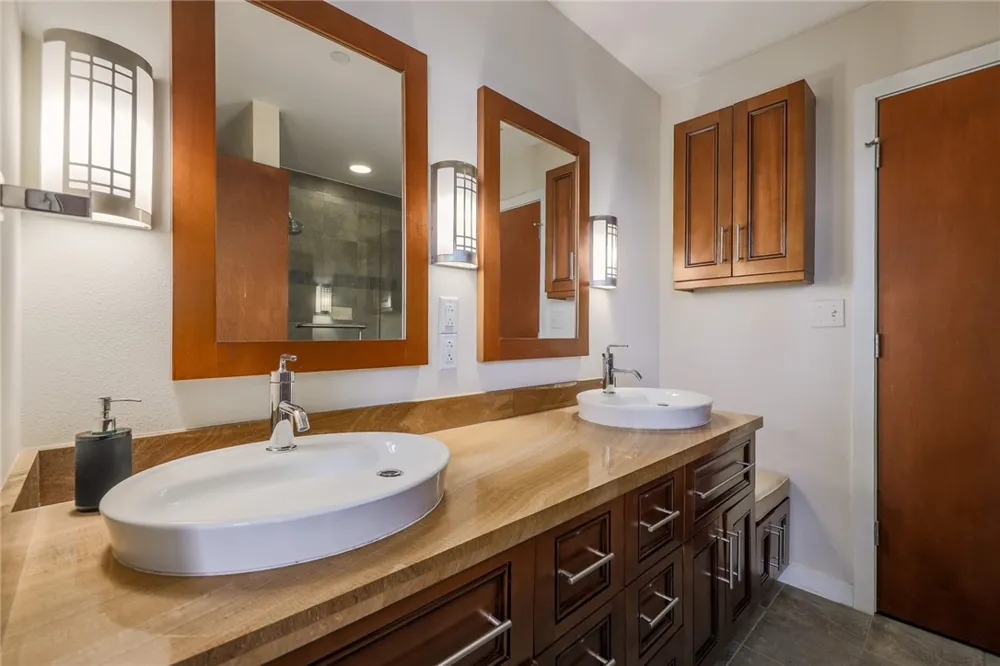 1812 West Avenue #501 Austin, TX 78701