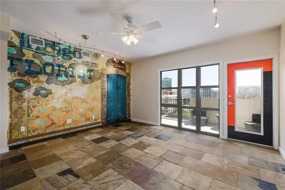 1812 West Avenue #501 Austin, TX 78701
