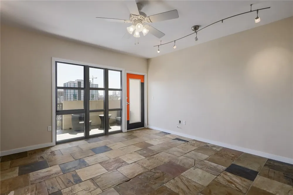 1812 West Avenue #501 Austin, TX 78701