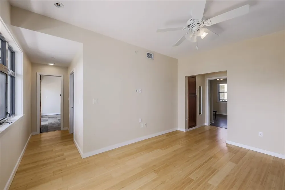 1812 West Avenue #501 Austin, TX 78701