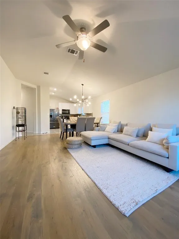 233 Red Sun Drive Kyle, TX 78640